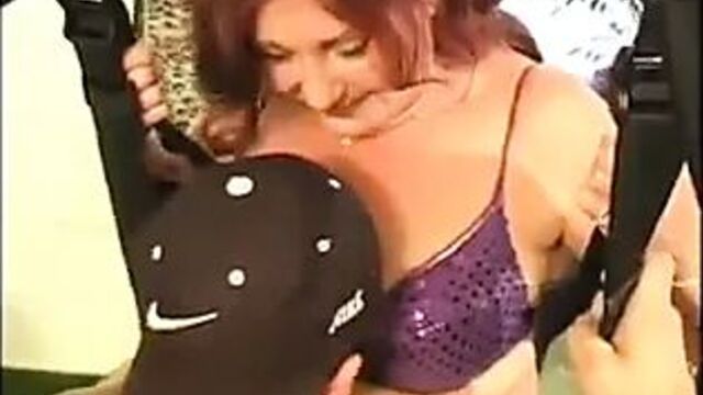 Анастасия и секс-свинг