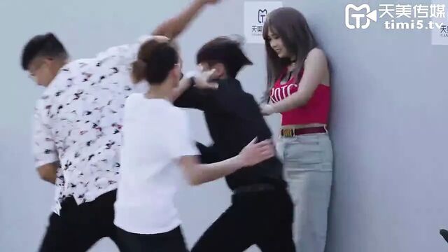 Внутренняя красота дня, СМИ 008