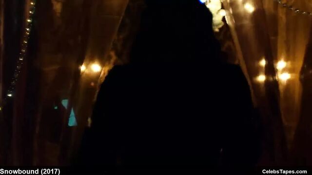 Anya Bay, Cerris Morgan-Moyer и Laura Aleman фронтальная обнаженная