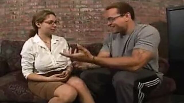 Ботаничка с большими сиськами на работе