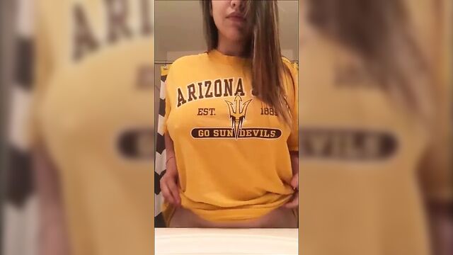 Новые сиськи раскрываются, подборка