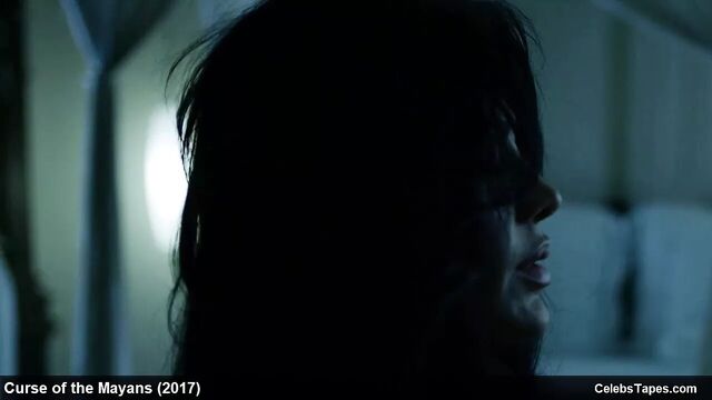 Carla Ortiz и Ольга Fonda обнаженные и романтические сцены секса