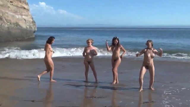 Пляжные крошки