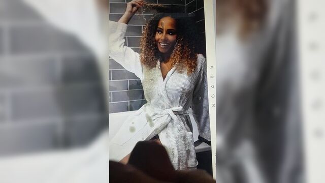 Трибьют спермы для Amber Gill Love Island