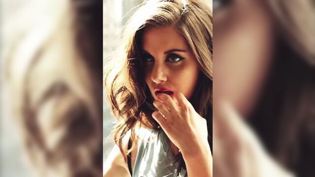 Alison Brie дрочит, подборка 1