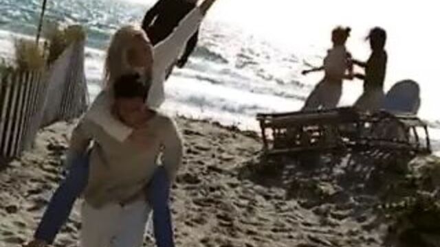 Brande Roderick: 2001 год, приятель по играм