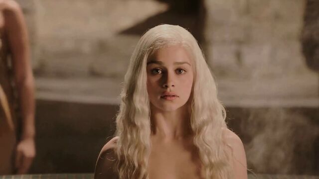 Получила сцены секса (без музыки) с Emilia Clleke