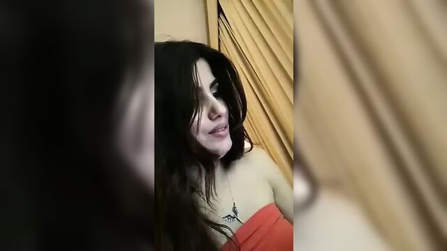 Болливудский актер похож на настоящего Chaturvedi 2020