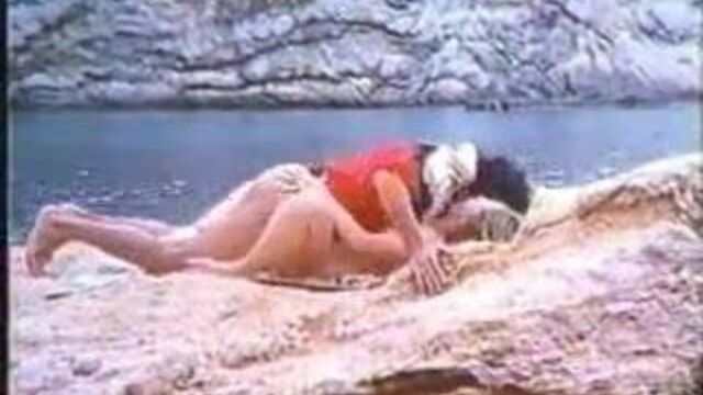 Греческое порно 70-80 (для mikrofwno это Alikhs-katina Spathi)