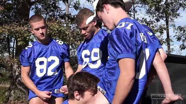 Tighs заканчивается - Joey Mills, Zach Taylor, Sean Ford