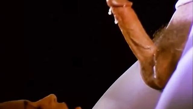 За зеленой дверью (1972)