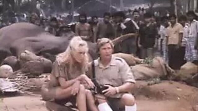 Kathy в душе - дальнейшие приключения Теннесси Бак