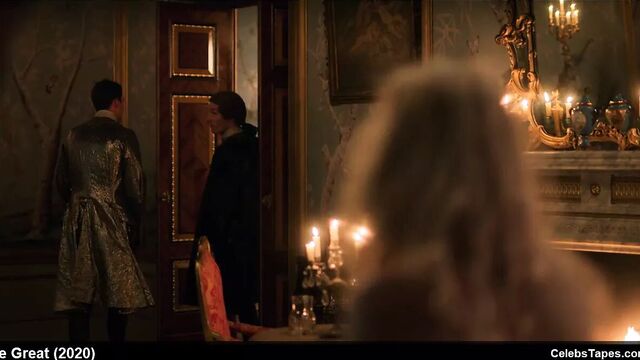 Знаменитость Elle раздувает обнаженные и секс-сцены от отличного