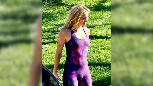 Kate Hudson, фотографии во время фотосессии с йогой