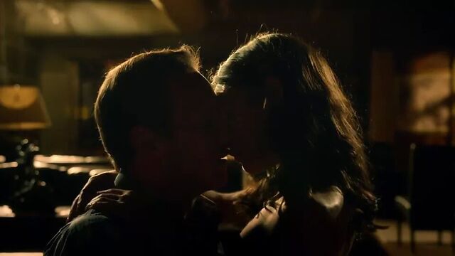 Jordana Brewster - домашний сладкий ад