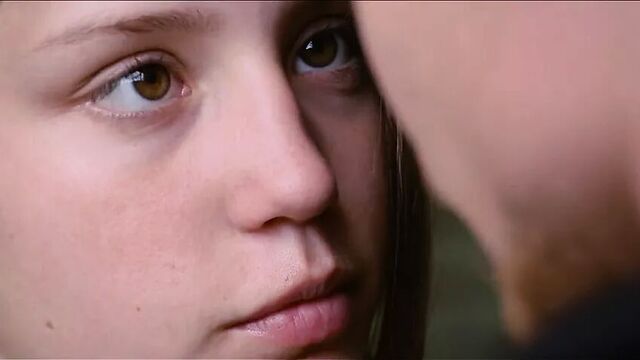 Lea Seydou, Adele Exarchopoulos - синий - самый теплый цвет