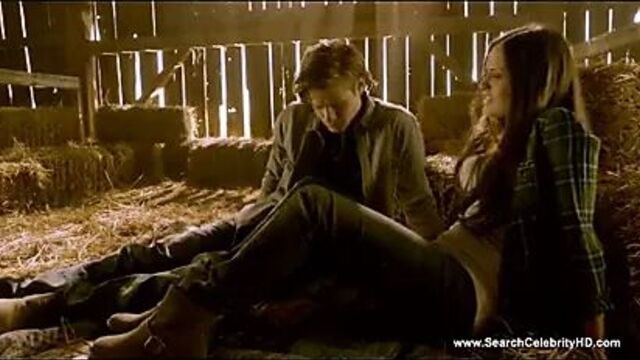 Merritt Patterson, обнаженная - волки (2014)