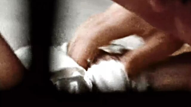 Julia Roberts соскальзывает и просвечивает