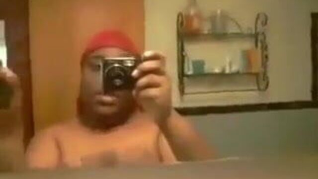 Я - женщина, молодая Melo Sexy