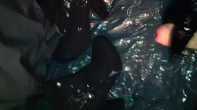 Взрывает сапоги Ankel