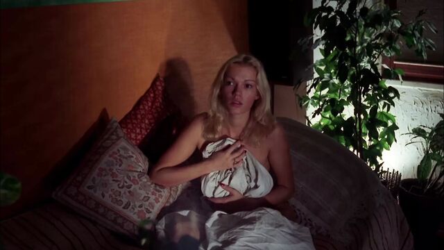 Ночь охоты (1980) - обнаженные сцены из фильма