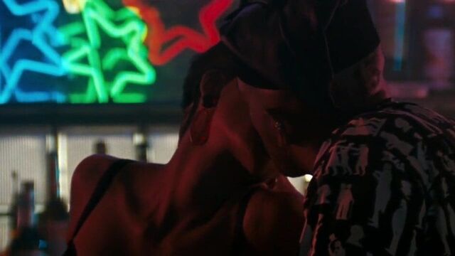 Halle Berry - последний бойскаут