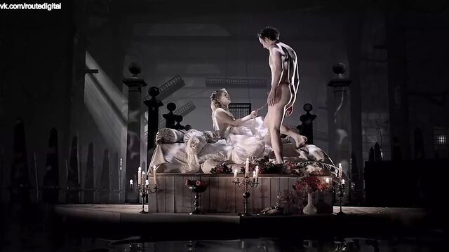 Maaike Neuville обнаженная - Goltzius и пеликанская компания