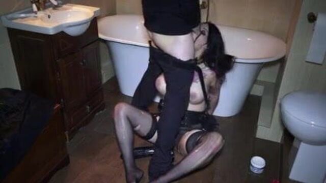 Извращенная готическая шлюха