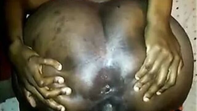 Черная грязная толстушка получает хороший трах