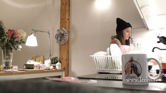 Вуайерист перед их зеркалом