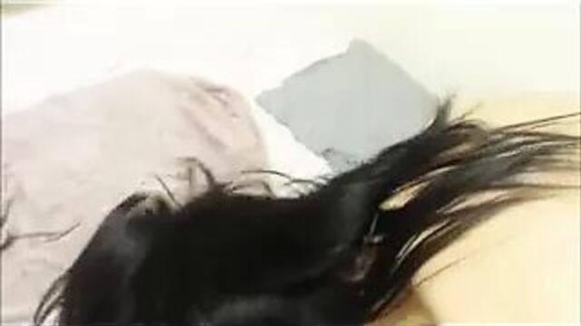 NW. London, худенькая телочка накачивает и трахается