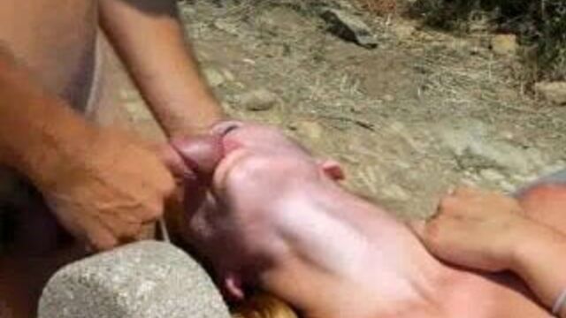 Трахнули на скале