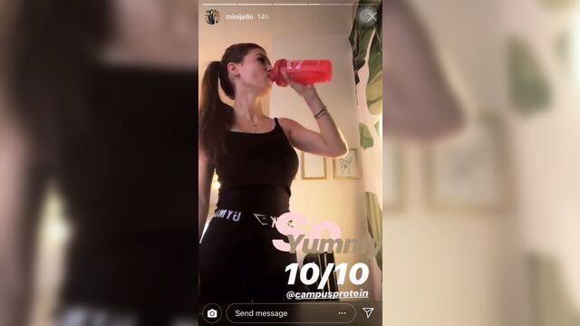 Минижелло, история с симпатичными сиськами и иг