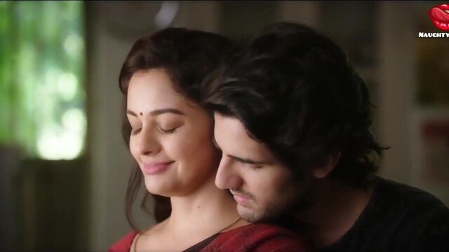 Тамильская актриса Pooja Kumar занимается романтическим сексом