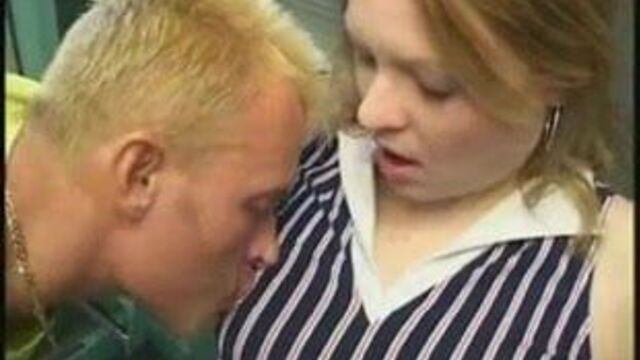 Свежевыбритая киска