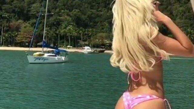 Famosas - Jenny Andrade