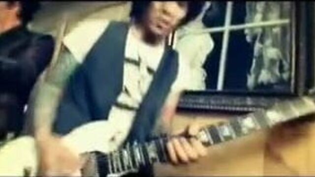 Буккери - слишком пьяная ...