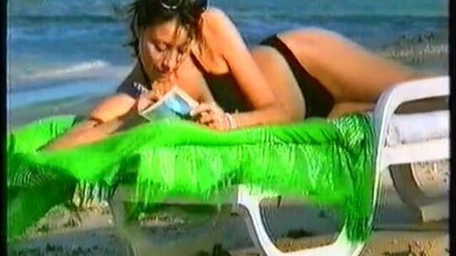 Melanie Sykes, черное бикини