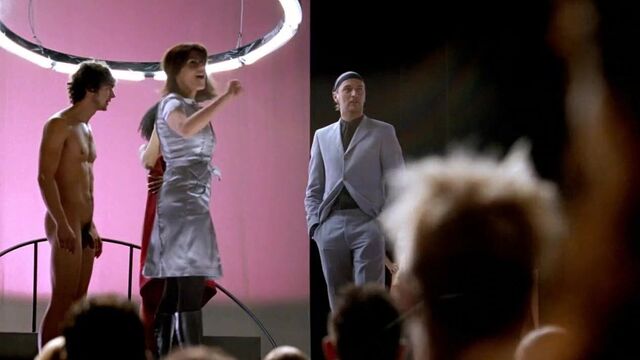 Michiel Huisman - Phileine Zegt извините