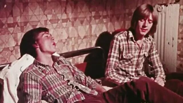 Рыжие близнецы в отеле