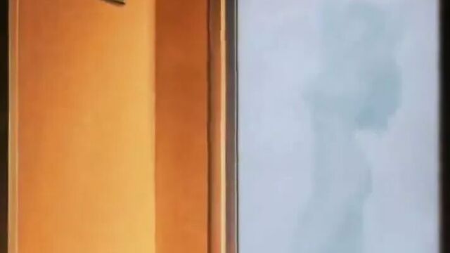 Chun Li принимает душ