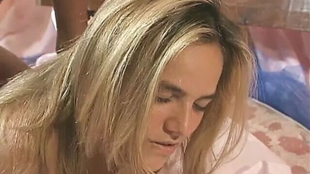 Vanessa Rossi - первый анальный секс