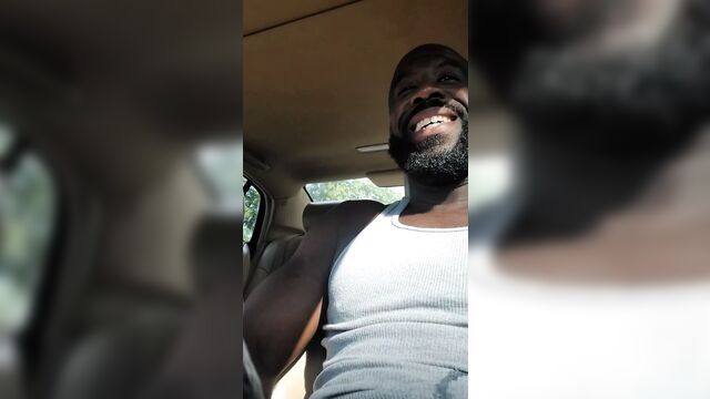 Удивительная работа десен и глотание