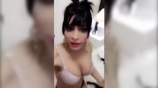 Tiravesdi IconCan Eceme Koca Ariyoz - Ceyizi Hazir