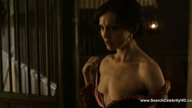 Laura Haddock полностью обнаженная фронтально и секс раком - HD