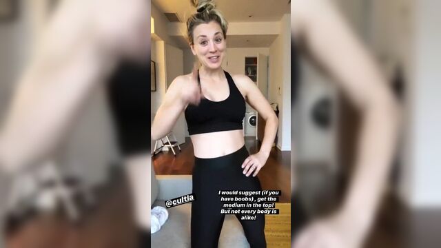 Kaley Cuoco моделирует одежду для тренировок