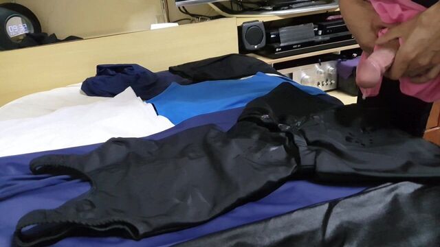 Сперма на трико юбка из лайкры