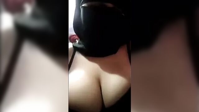 Ashgan Sharmota в Никабе просит только больших членов