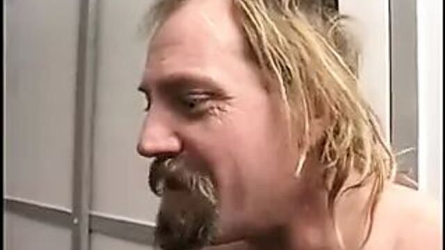 Групповой секс, фут-фетиш