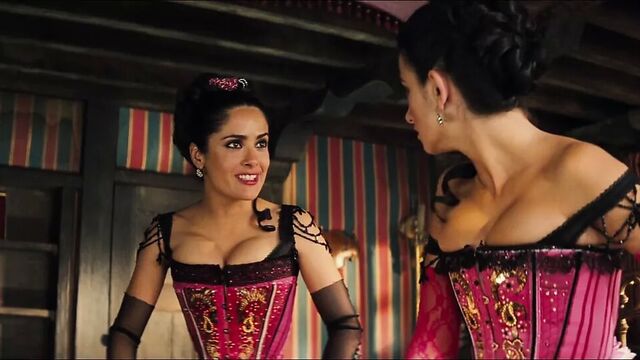 Penelope Cruz и Salma Hayek - Bandidas 02